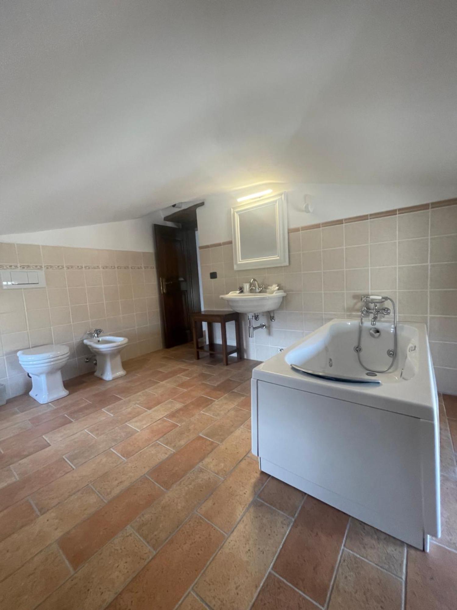 Locale Guest House Pietralunga  Luaran gambar